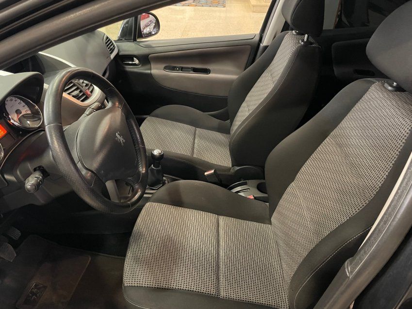 PEUGEOT 207 VTI SPORT