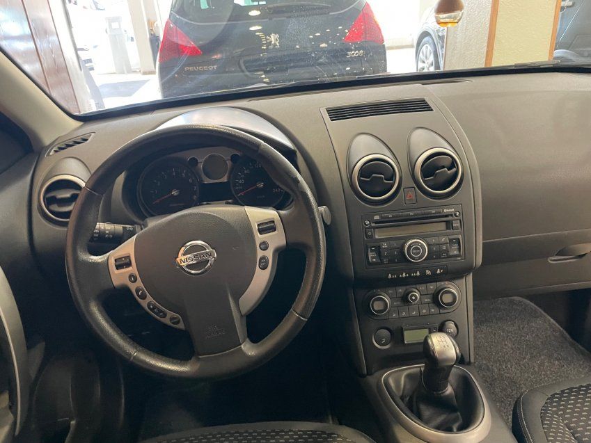 NISSAN QASHQAI 1