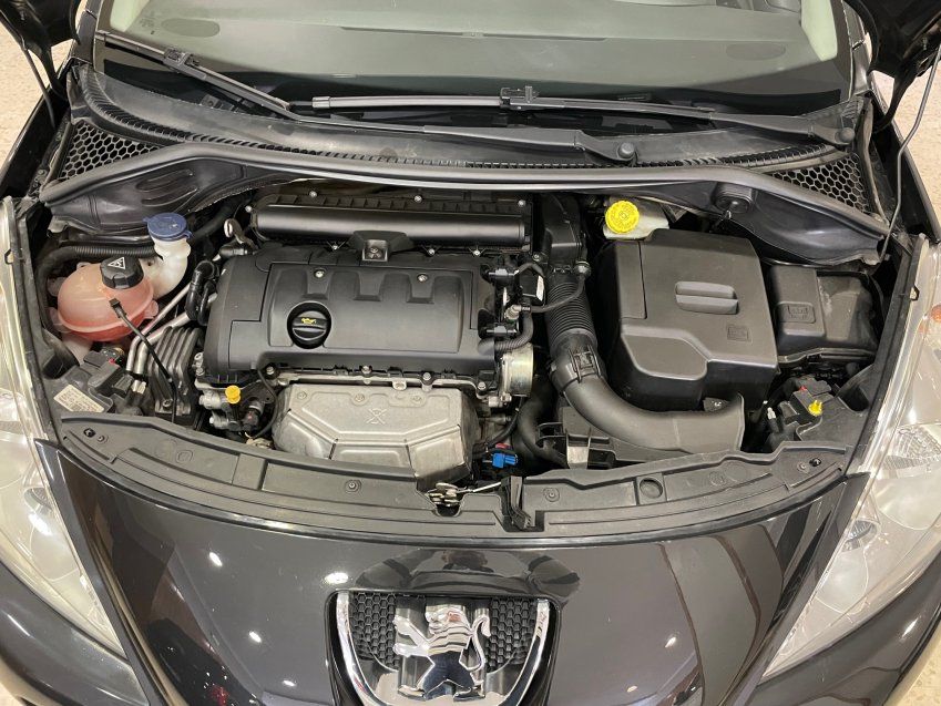 PEUGEOT 207 VTI SPORT