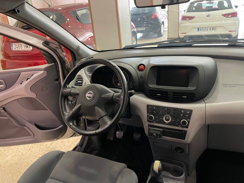 NISSAN ALMERA TINO 2