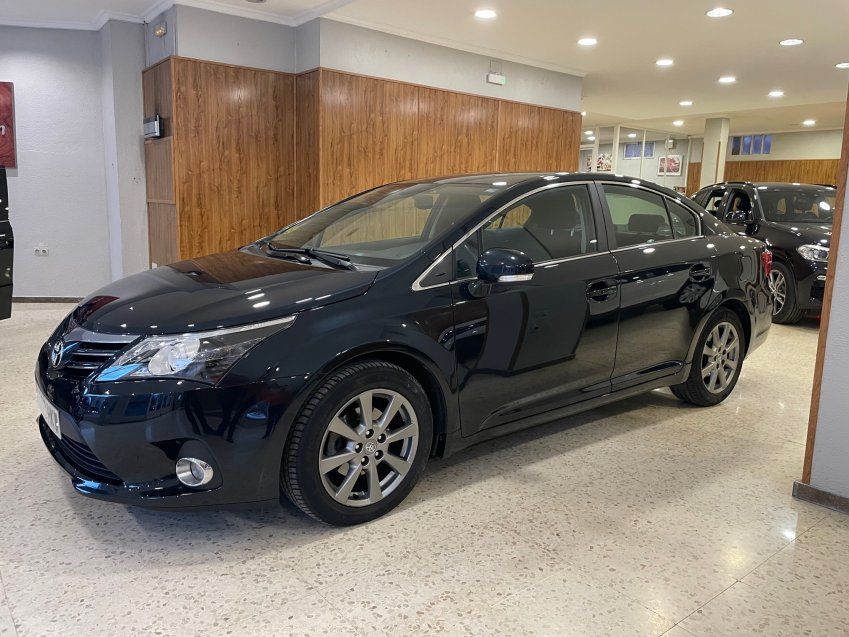 TOYOTA AVENSIS 120 D ADVANCE