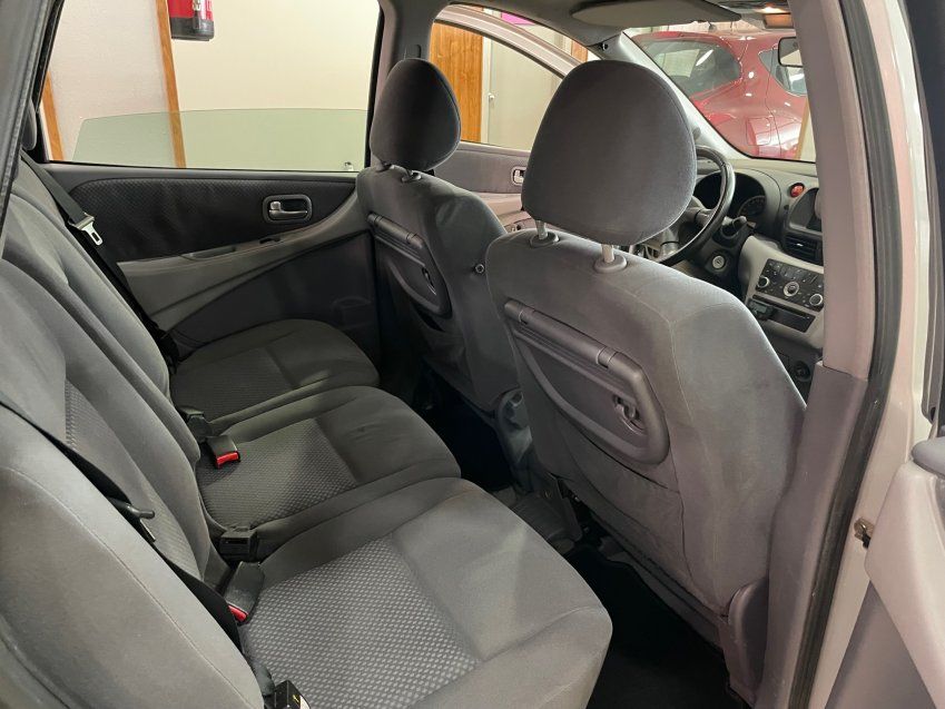 NISSAN ALMERA TINO 2