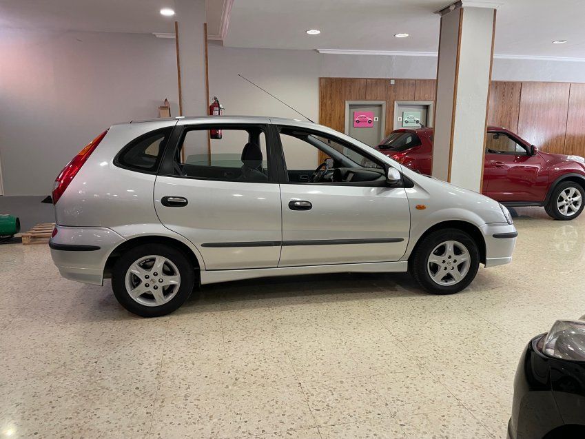 NISSAN ALMERA TINO 2