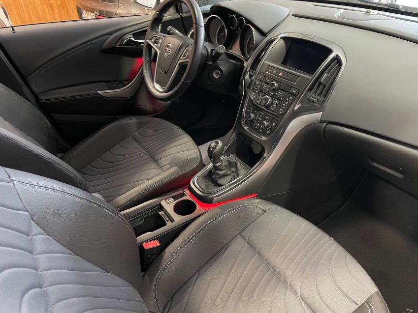 OPEL ASTRA CDTI SPORTS TOURER EXCELLENCE