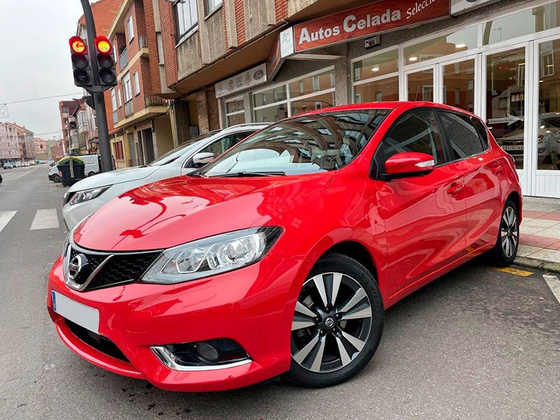 NISSAN rojo de segunda mano