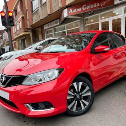 NISSAN rojo de segunda mano