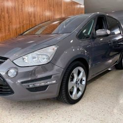FORD gris