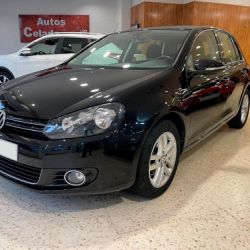 VOLKSWAGEN negro